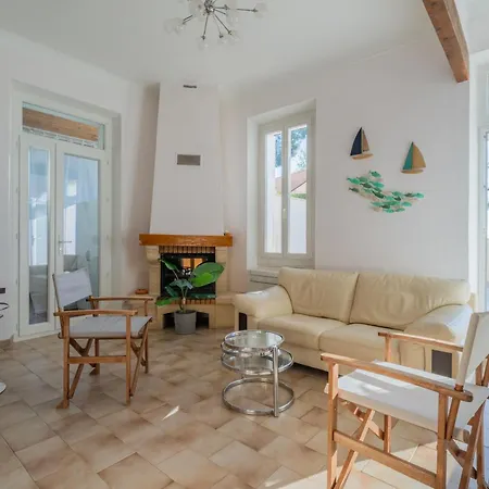 Le Lamartine - Appt Climatise Proche Du Port La Ciotat